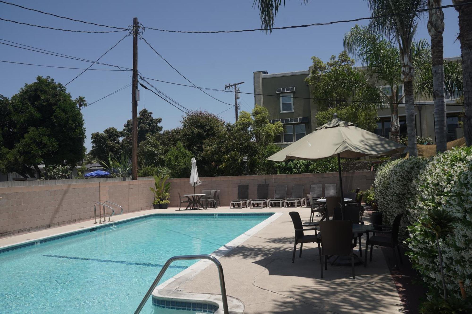 Harbor Inn & Suites Anaheim Dış mekan fotoğraf