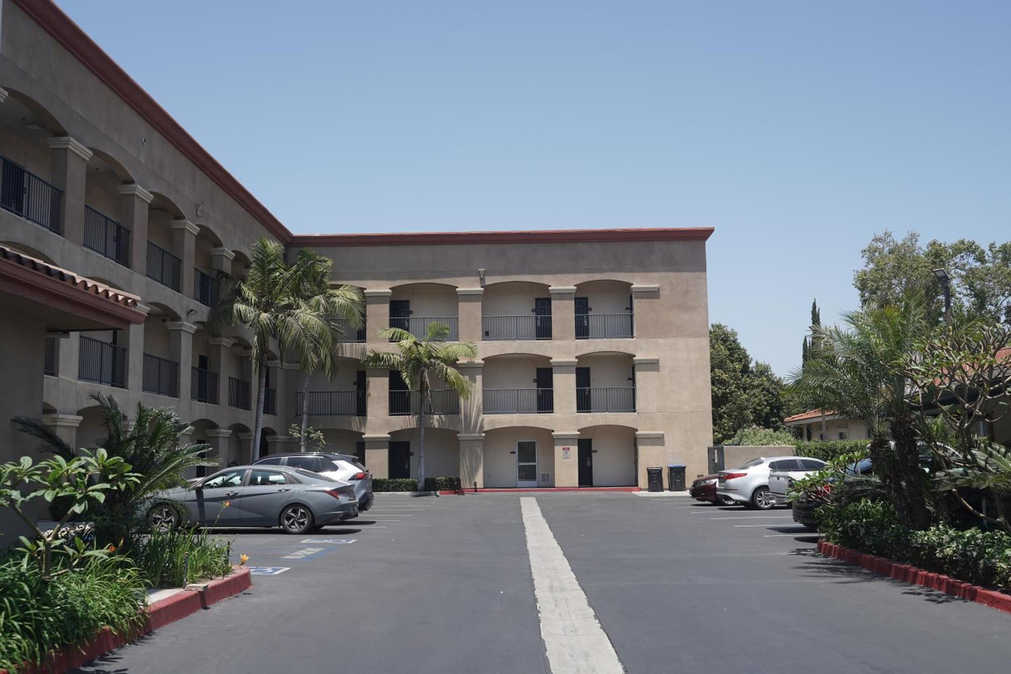 Harbor Inn & Suites Anaheim Dış mekan fotoğraf