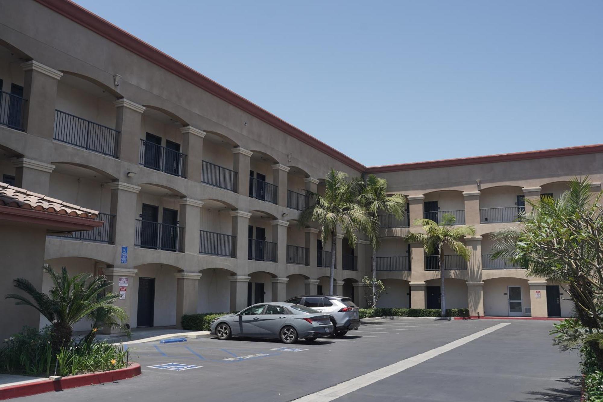 Harbor Inn & Suites Anaheim Dış mekan fotoğraf